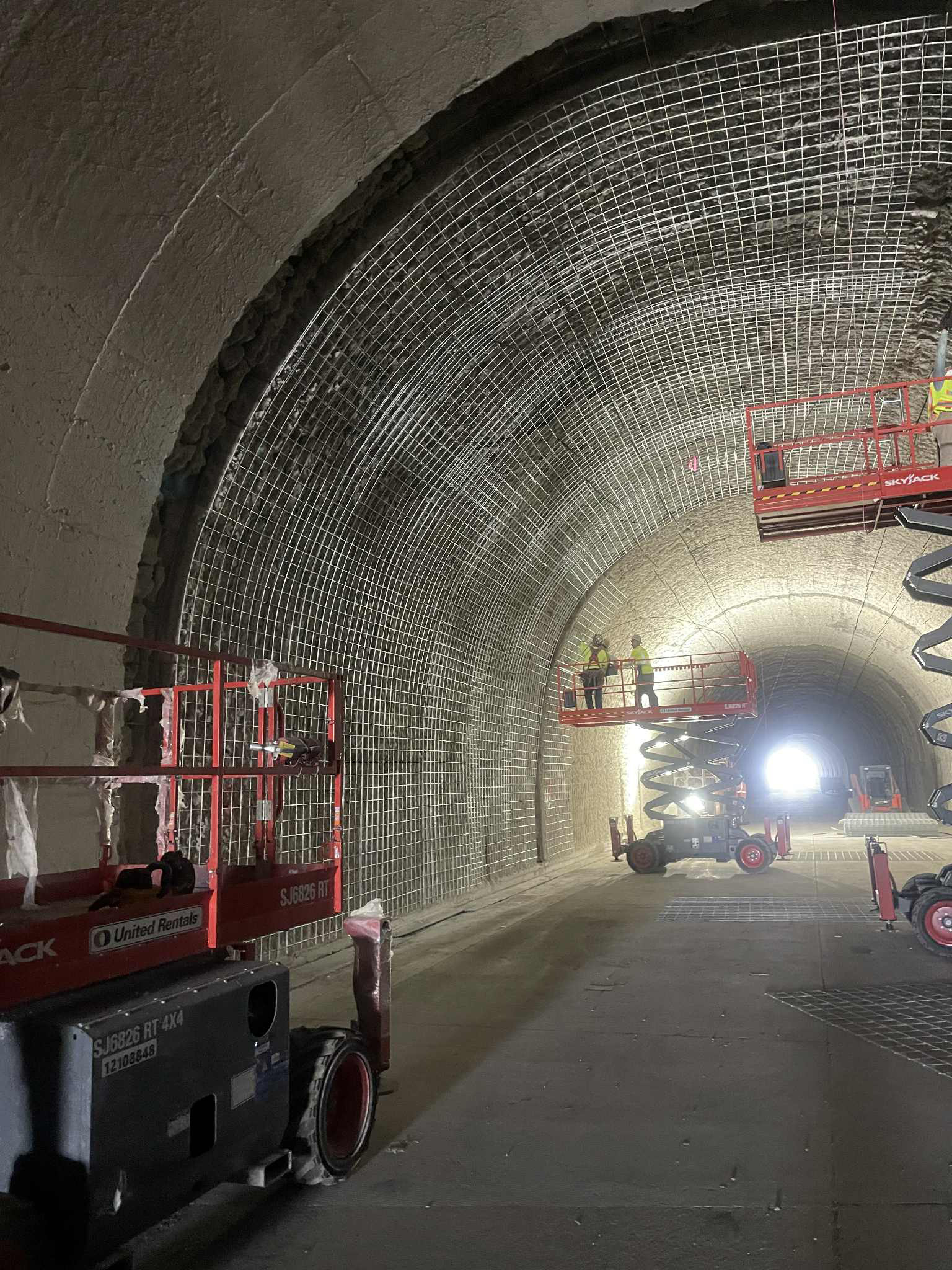 Maintenance work Green River Tunnel.jpg
