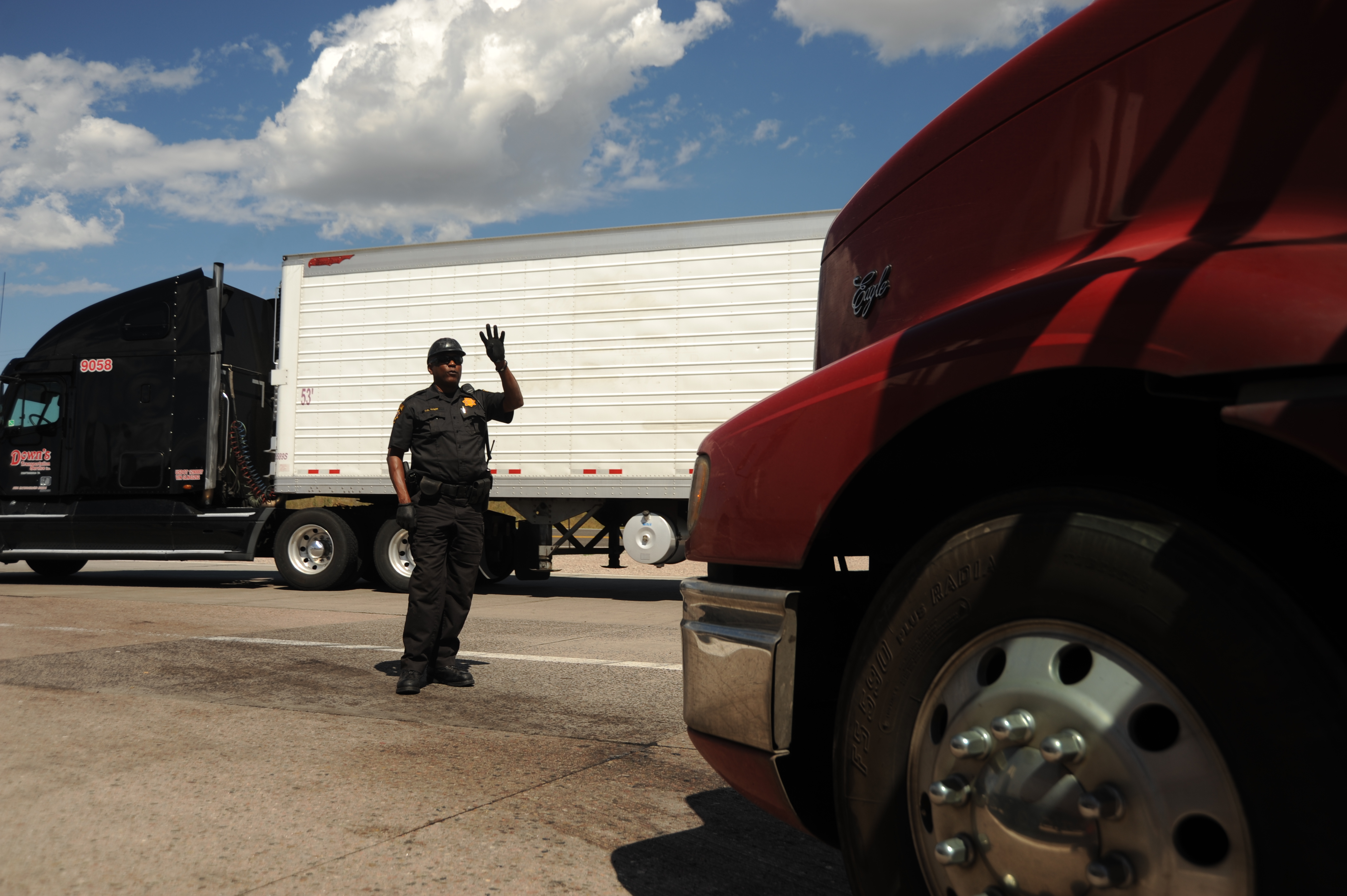 /files/live/sites/wydot/files/shared/Strategic_Performance_Improvement/Strategic%20Plans/Wyoming%20Highway%20Patrol%20Strat%20Plan%20documents/201108018%20Port%20of%20Entry%20I80%20-9.JPG